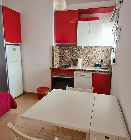 Triana Y Lägenhet *